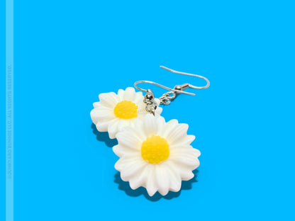 White Daisy Flower Earrings