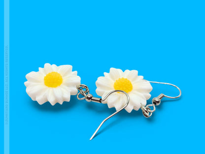 White Daisy Flower Earrings