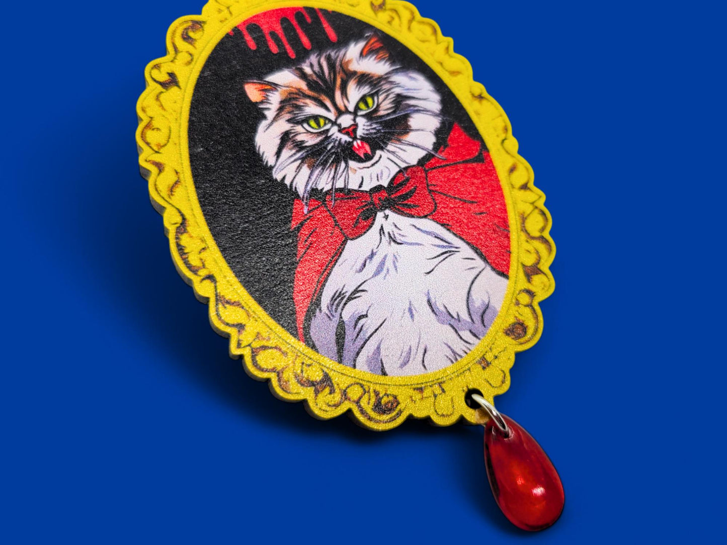 Gothic Count Pallas Wooden Brooch